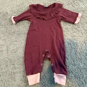 ♥️ Tesa Babe One Piece Snap Closure Bottom Collar Feature - Size 0-3M